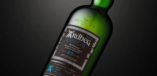 Ardbeg Packshot